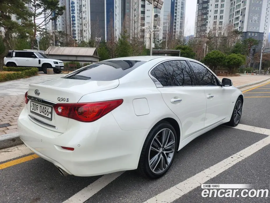 Infiniti Q50 2016 2.1 автомат (гидро), фото 17 Infiniti Q50 2016 2.1 автомат (гидро), фото 17