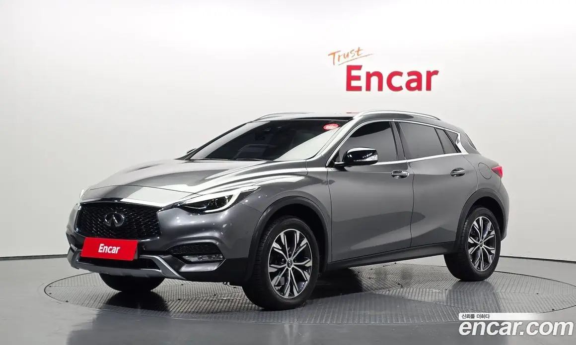 Infiniti QX30 2019 2.0 автомат (гидро), фото 1 Infiniti QX30 2019 2.0 автомат (гидро), фото 1