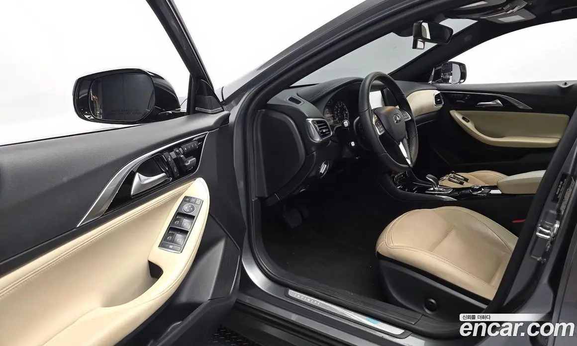 Infiniti QX30 2019 2.0 автомат (гидро), фото 13 Infiniti QX30 2019 2.0 автомат (гидро), фото 13