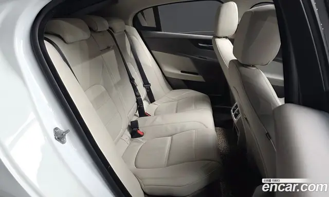 Jaguar XE 2016 2.0 автомат (гидро), миниатюра 11 Jaguar XE 2016 2.0 автомат (гидро), миниатюра 11