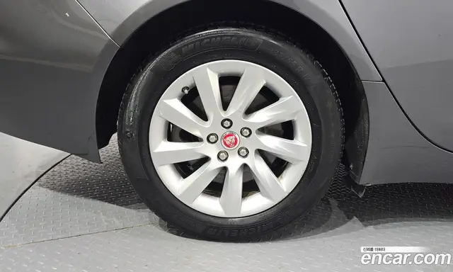 Jaguar XF 2016 2.0 автомат (гидро), миниатюра 5 Jaguar XF 2016 2.0 автомат (гидро), миниатюра 5
