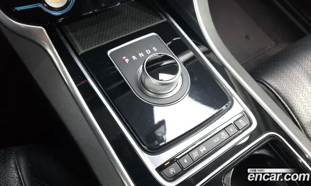 Jaguar XF 2016 2.0 автомат (гидро), миниатюра 9 Jaguar XF 2016 2.0 автомат (гидро), миниатюра 9