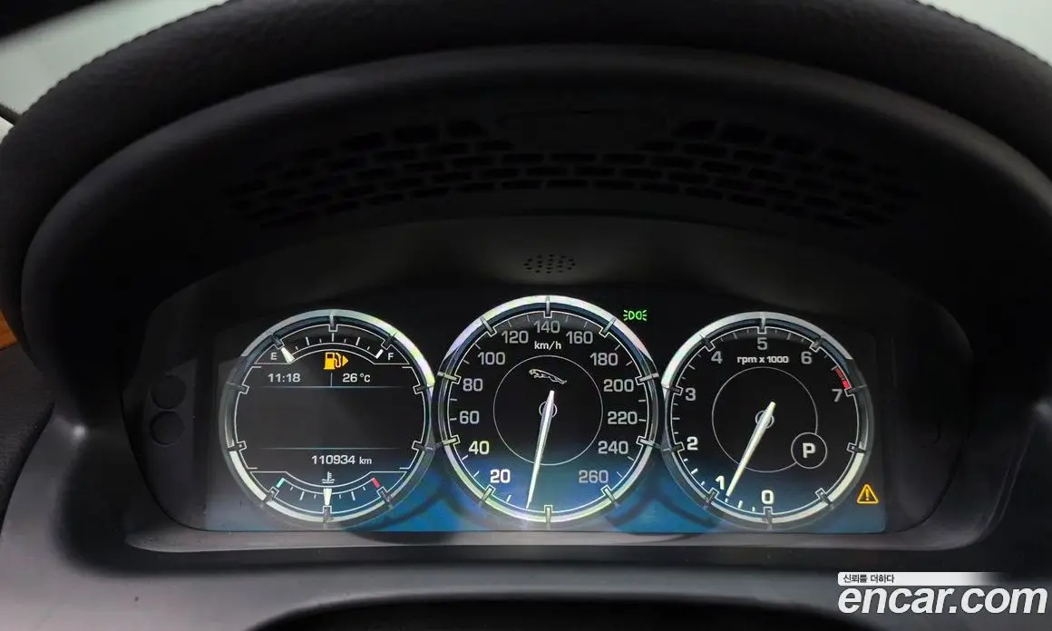 Jaguar XJ 2013 2.0 автомат (гидро), фото 8 Jaguar XJ 2013 2.0 автомат (гидро), фото 8