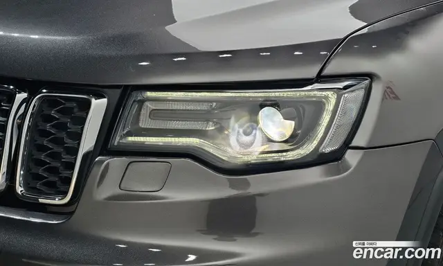 Jeep Cherokee 2018 3.6 автомат (гидро), миниатюра 8 Jeep Cherokee 2018 3.6 автомат (гидро), миниатюра 8