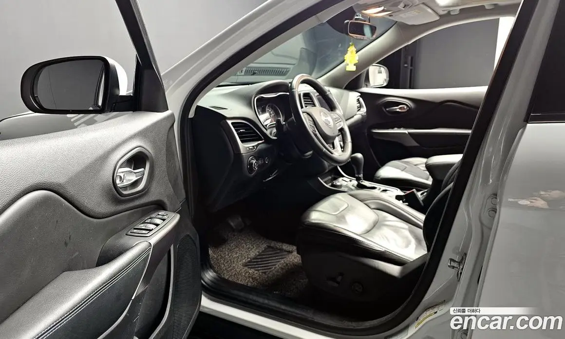 Jeep Cherokee 2019 2.4 автомат (гидро), фото 12