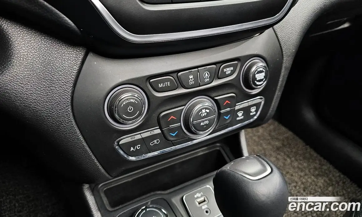 Jeep Cherokee 2019 2.4 автомат (гидро), фото 17