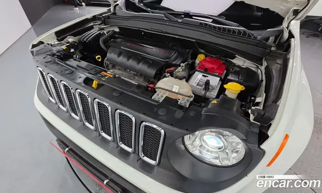 Jeep Renegade 2018 2.4 автомат (гидро), миниатюра 6 Jeep Renegade 2018 2.4 автомат (гидро), миниатюра 6