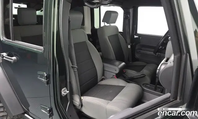 Jeep Wrangler 2010 2.8 автомат (гидро), миниатюра 12