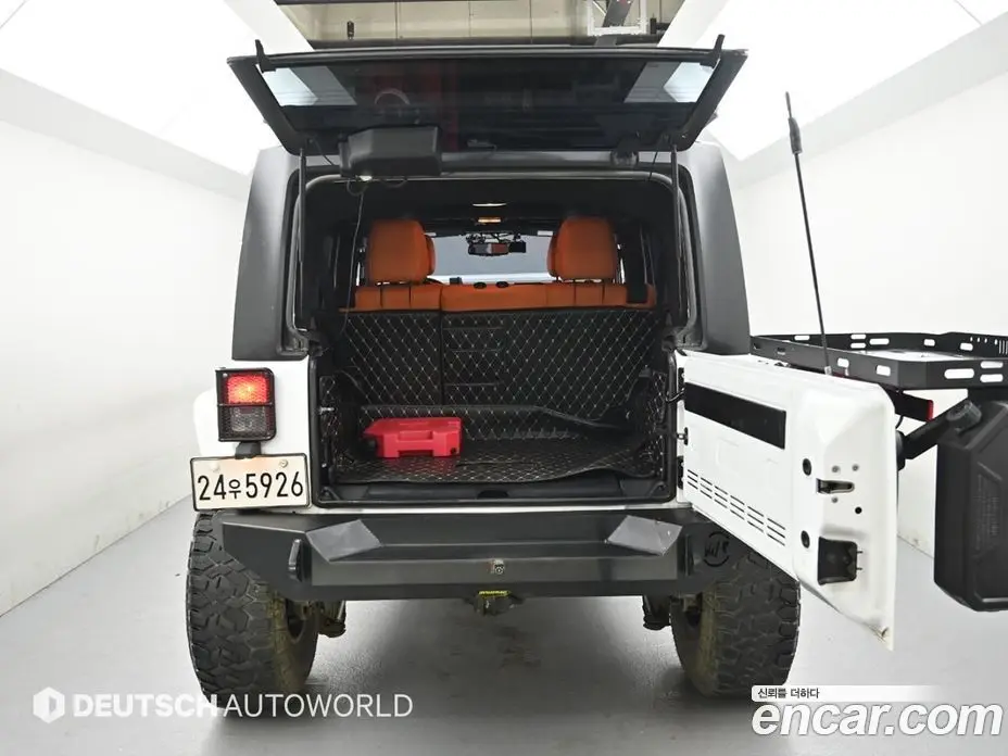 Jeep Wrangler 2017 3.6 автомат (гидро), фото 19 Jeep Wrangler 2017 3.6 автомат (гидро), фото 19
