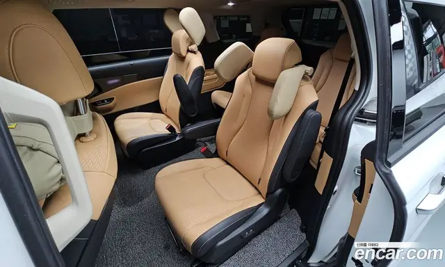 Kia Carnival 2021 2.2 автомат (гидро), миниатюра 12