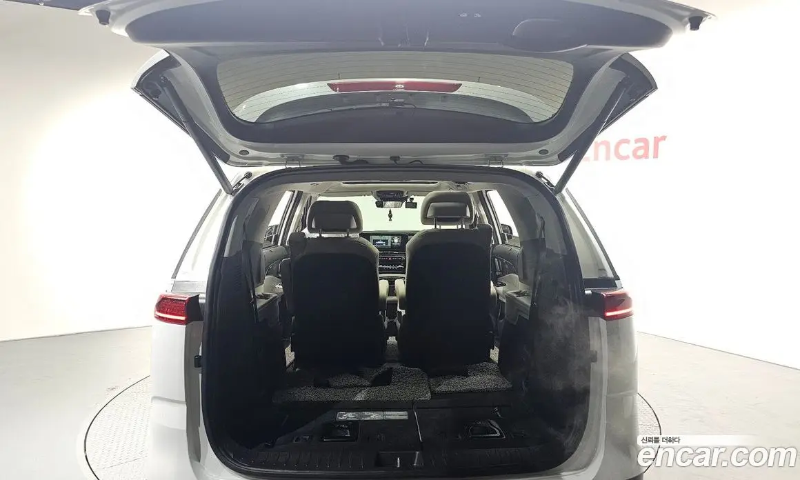Kia Carnival 2023 3.5 автомат (гидро), фото 20