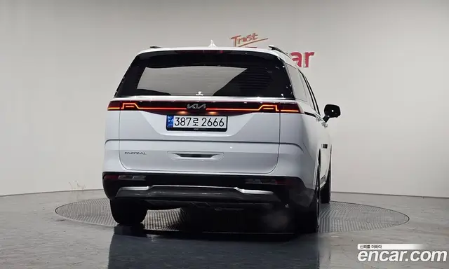 Kia Carnival 2023 3.5 автомат (гидро), миниатюра 4