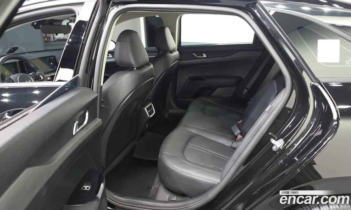 Kia K5 (Optima) 2024 2.0 автомат (гидро), фото 17 Kia K5 (Optima) 2024 2.0 автомат (гидро), фото 17