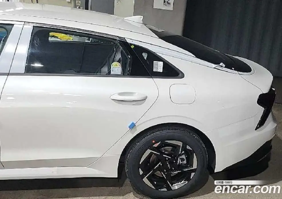 Kia K5 (Optima) 2025 2.0 автомат (гидро), фото 8 Kia K5 (Optima) 2025 2.0 автомат (гидро), фото 8