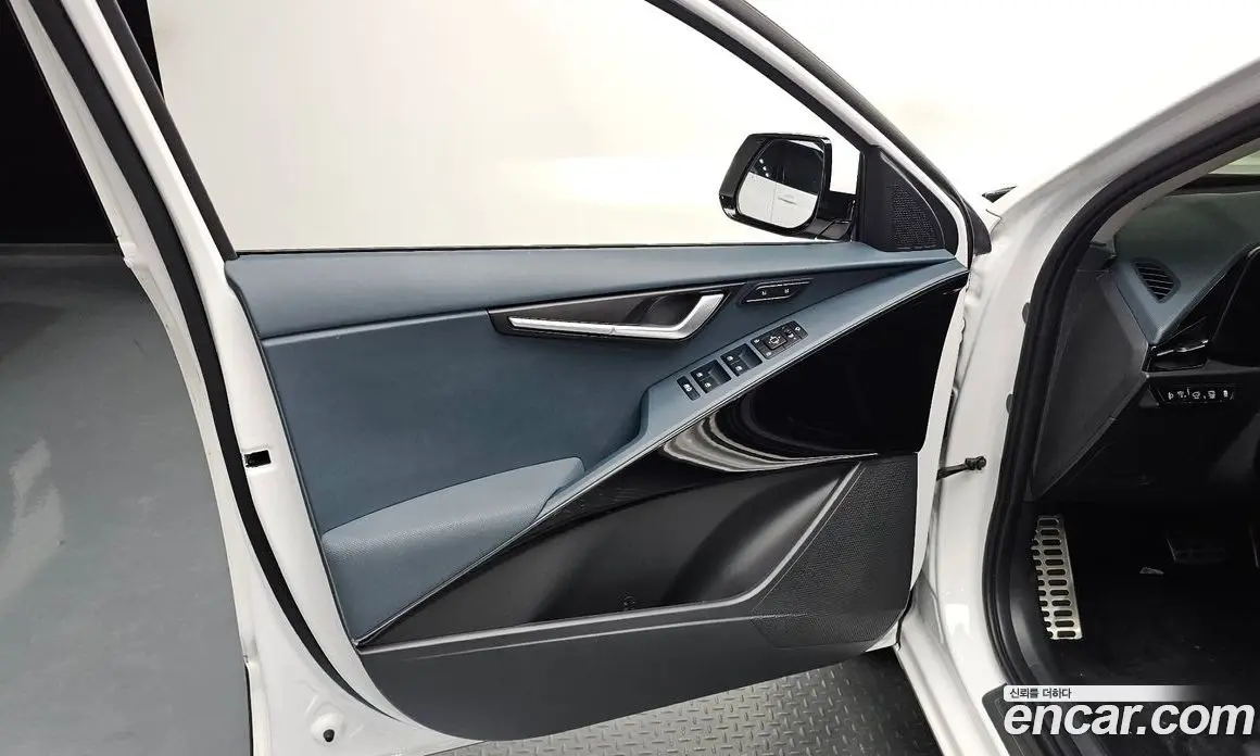 Kia Niro 2023 1.6 автомат (гидро), фото 13 Kia Niro 2023 1.6 автомат (гидро), фото 13