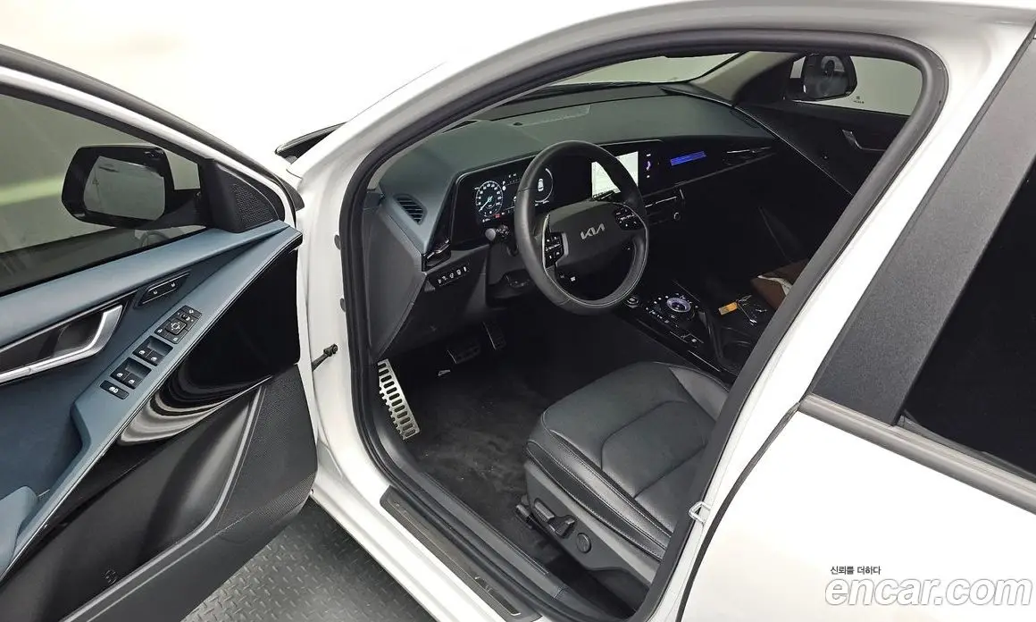 Kia Niro 2023 1.6 автомат (гидро), фото 16 Kia Niro 2023 1.6 автомат (гидро), фото 16