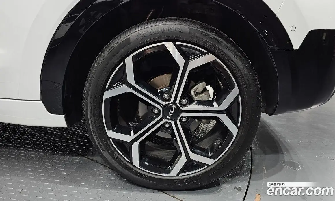 Kia Niro 2023 1.6 автомат (гидро), фото 6 Kia Niro 2023 1.6 автомат (гидро), фото 6