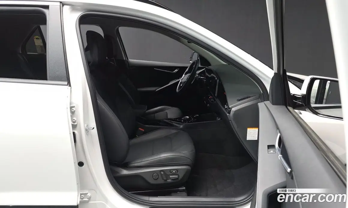 Kia Niro 2024 1.6 автомат (гидро), фото 17 Kia Niro 2024 1.6 автомат (гидро), фото 17