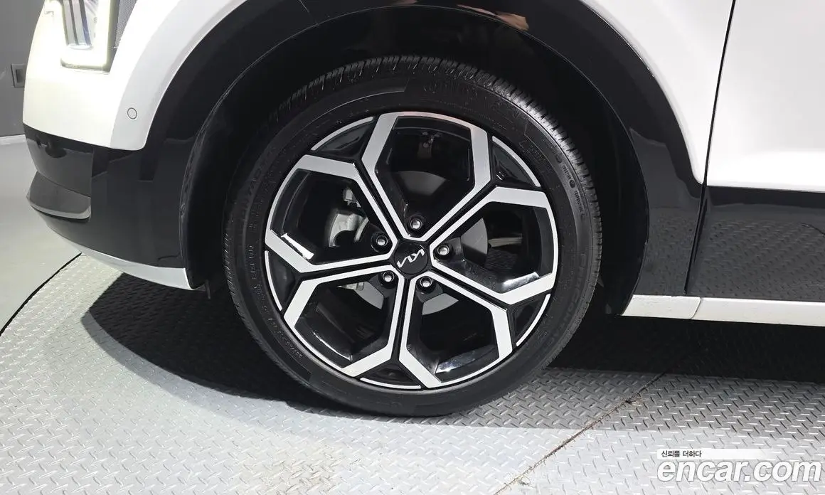 Kia Niro 2024 1.6 автомат (гидро), фото 5 Kia Niro 2024 1.6 автомат (гидро), фото 5