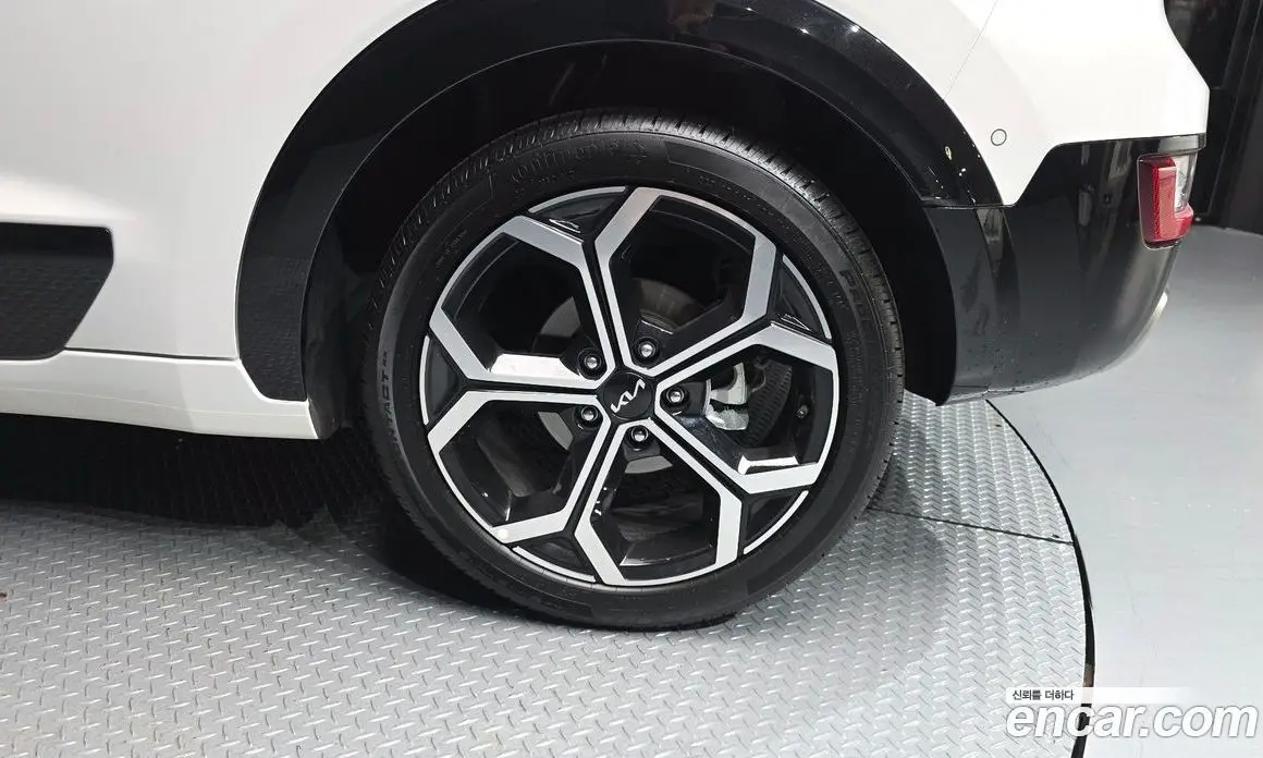 Kia Niro 2024 1.6 автомат (гидро), фото 7 Kia Niro 2024 1.6 автомат (гидро), фото 7