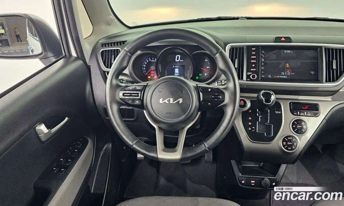 Kia Ray 2022 1.0 автомат (гидро), фото 12
