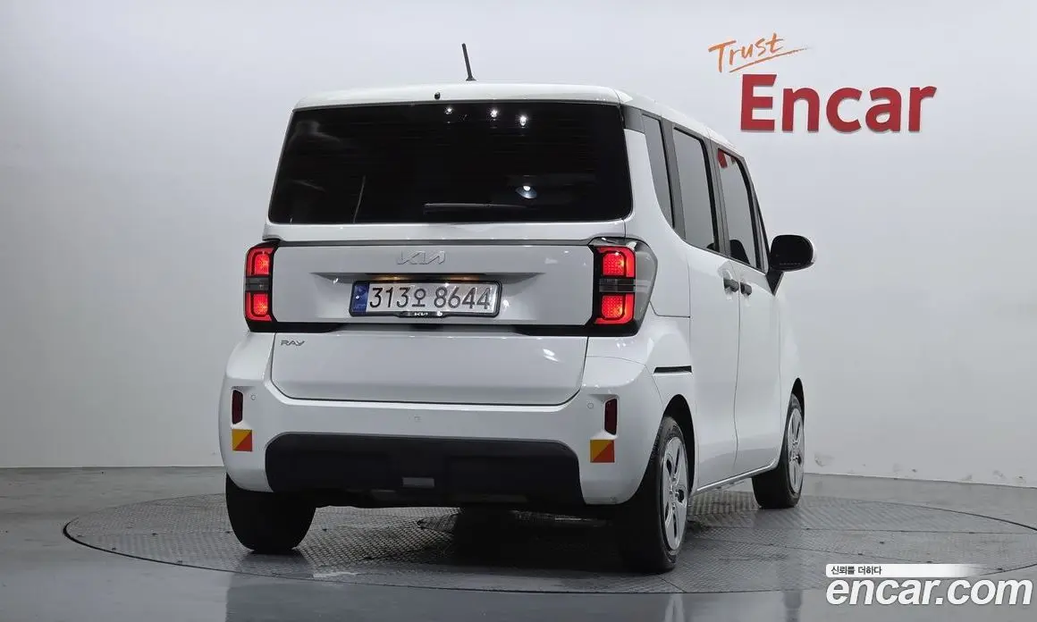 Kia Ray 2023 1.0 автомат (гидро), фото 4
