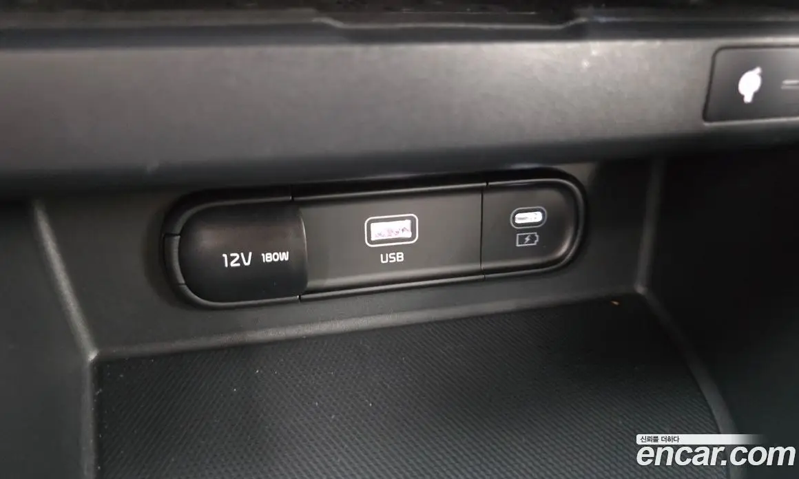Kia Seltos 2024 1.6 автомат (гидро), фото 19 Kia Seltos 2024 1.6 автомат (гидро), фото 19