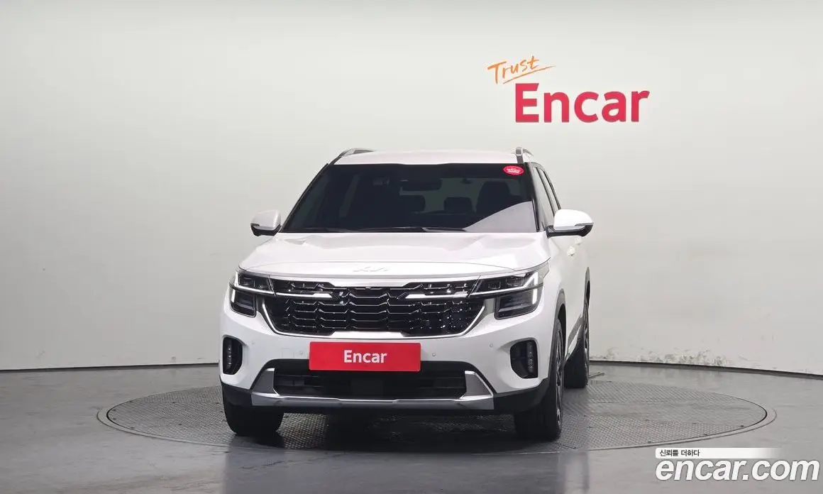 Kia Seltos 2024 1.6 автомат (гидро), фото 3 Kia Seltos 2024 1.6 автомат (гидро), фото 3