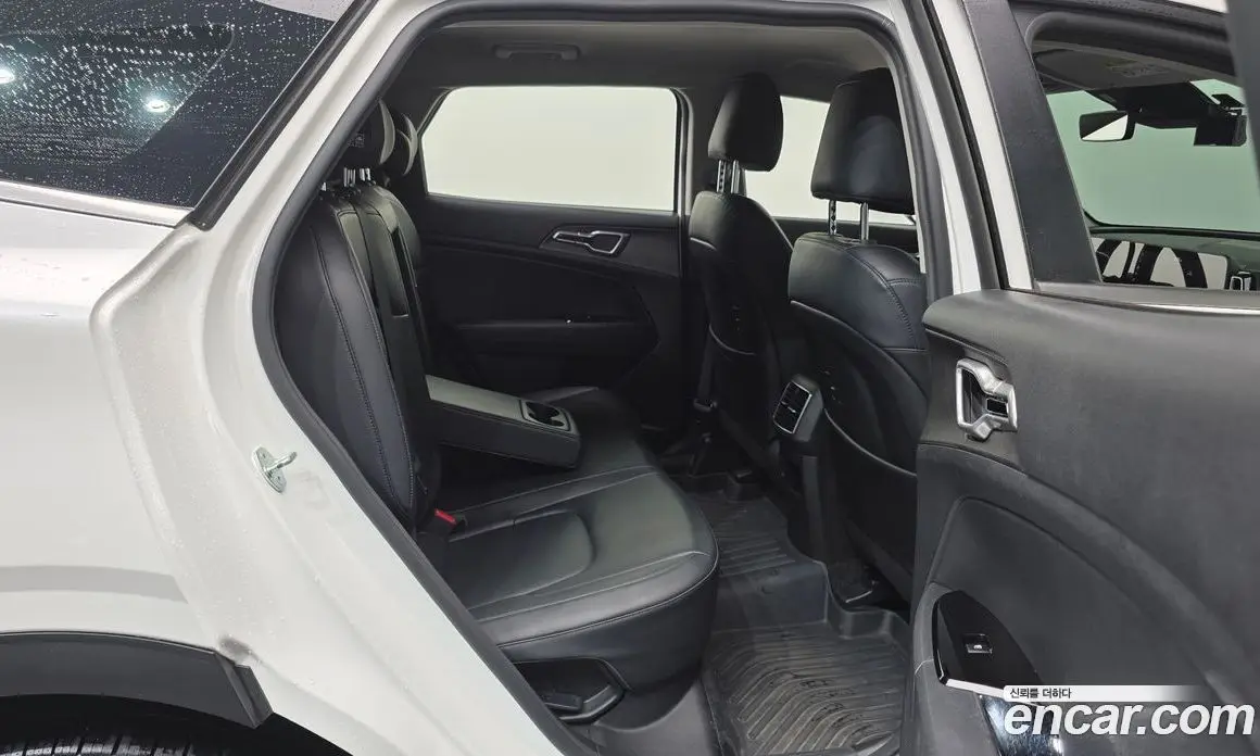 Kia Sportage 2022 2.0 автомат (гидро), фото 25 Kia Sportage 2022 2.0 автомат (гидро), фото 25