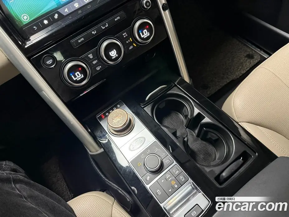 Land Rover Discovery 2017 2.0 автомат (гидро), фото 14 Land Rover Discovery 2017 2.0 автомат (гидро), фото 14