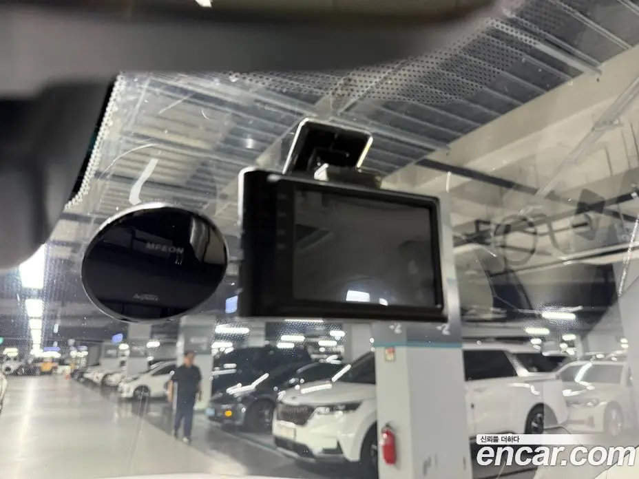Land Rover Discovery 2017 2.0 автомат (гидро), фото 15 Land Rover Discovery 2017 2.0 автомат (гидро), фото 15