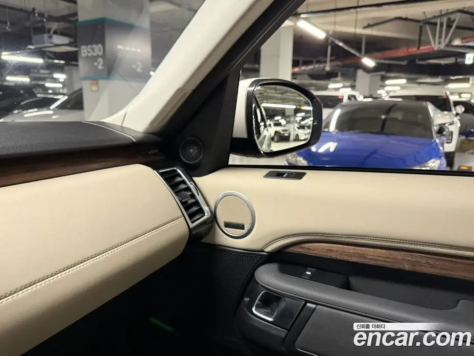 Land Rover Discovery 2017 2.0 автомат (гидро), фото 16 Land Rover Discovery 2017 2.0 автомат (гидро), фото 16
