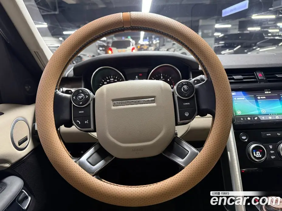 Land Rover Discovery 2017 2.0 автомат (гидро), фото 8 Land Rover Discovery 2017 2.0 автомат (гидро), фото 8