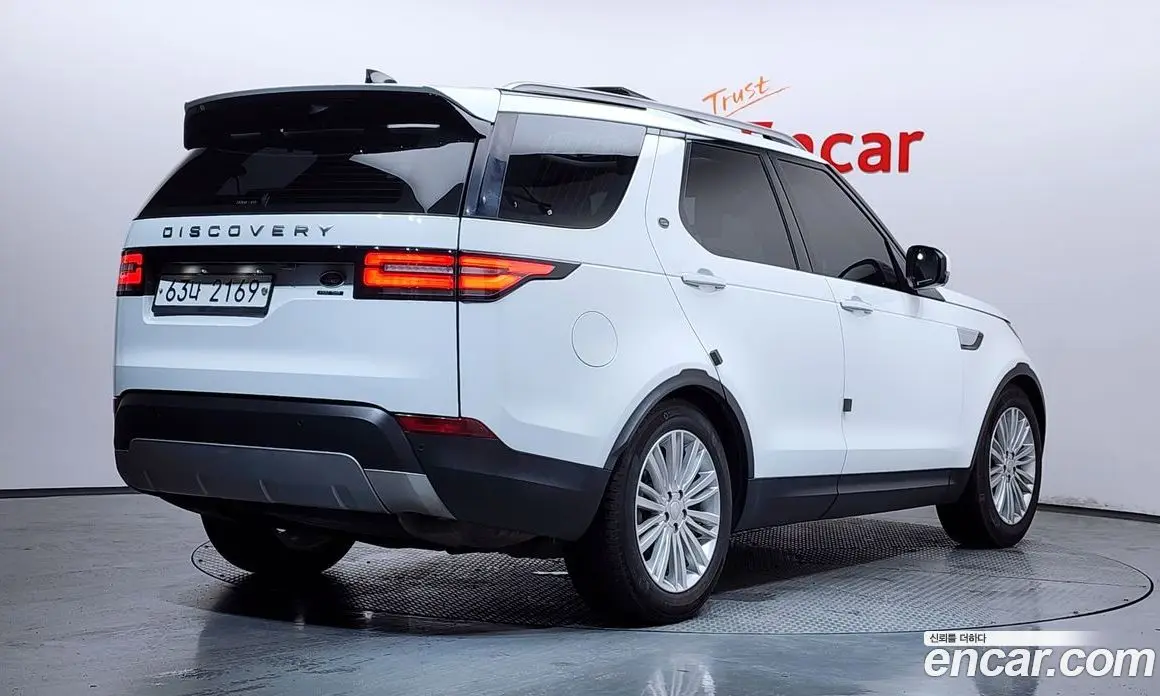 Land Rover Discovery 2018 3.0 автомат (гидро), фото 2 Land Rover Discovery 2018 3.0 автомат (гидро), фото 2