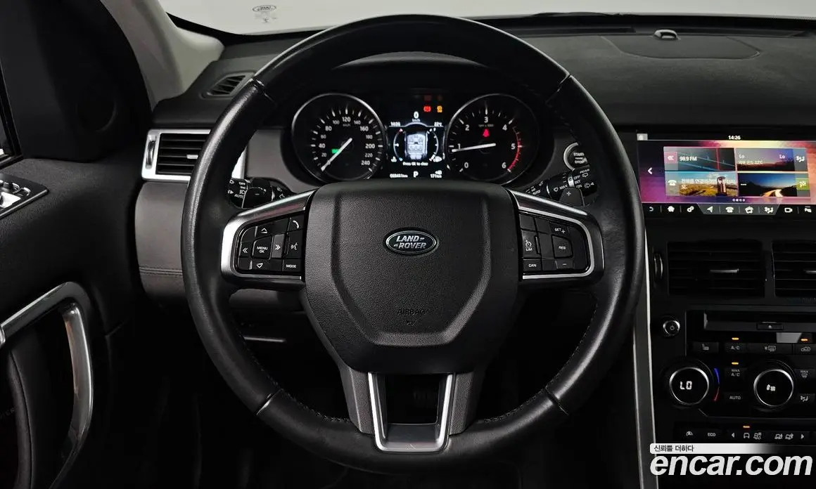 Land Rover Discovery Sport 2017 2.0 автомат (гидро), фото 18 Land Rover Discovery Sport 2017 2.0 автомат (гидро), фото 18