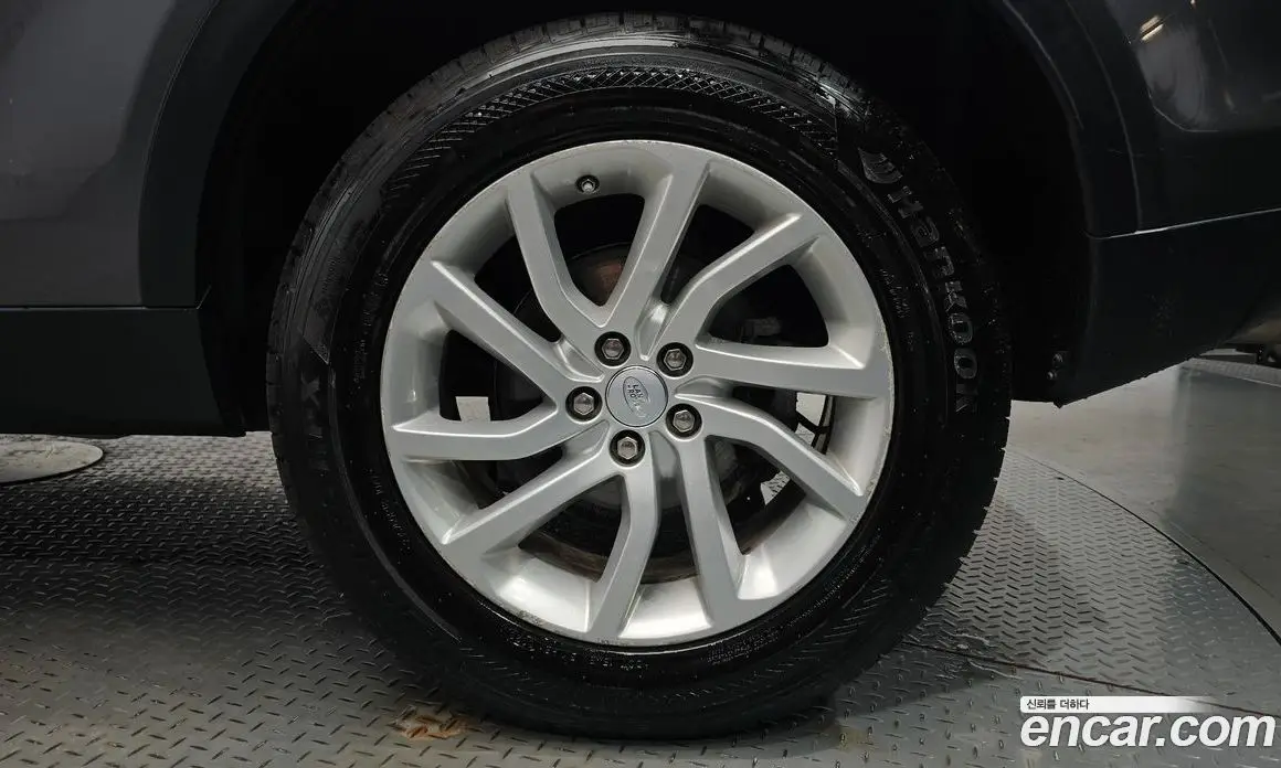 Land Rover Discovery Sport 2017 2.0 автомат (гидро), фото 6 Land Rover Discovery Sport 2017 2.0 автомат (гидро), фото 6