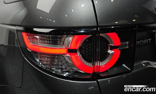 Land Rover Discovery Sport 2017 2.0 автомат (гидро), миниатюра 8 Land Rover Discovery Sport 2017 2.0 автомат (гидро), миниатюра 8