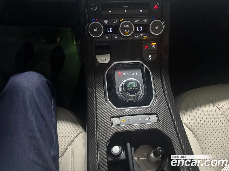 Land Rover Range Rover Evoque 2015 2.0 автомат (гидро), фото 11