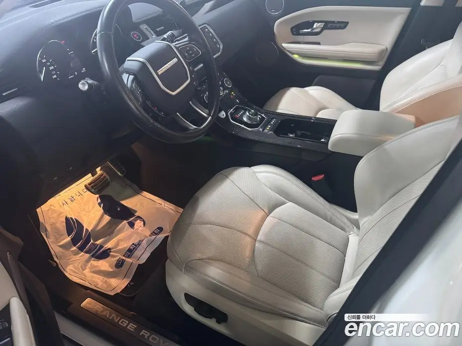 Land Rover Range Rover Evoque 2015 2.0 автомат (гидро), фото 13