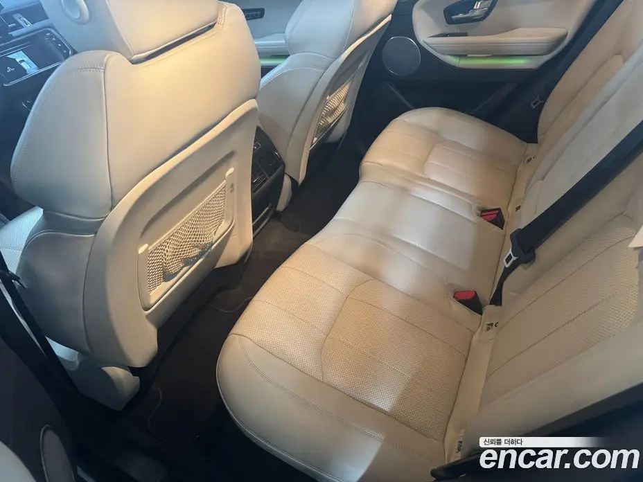 Land Rover Range Rover Evoque 2015 2.0 автомат (гидро), фото 14