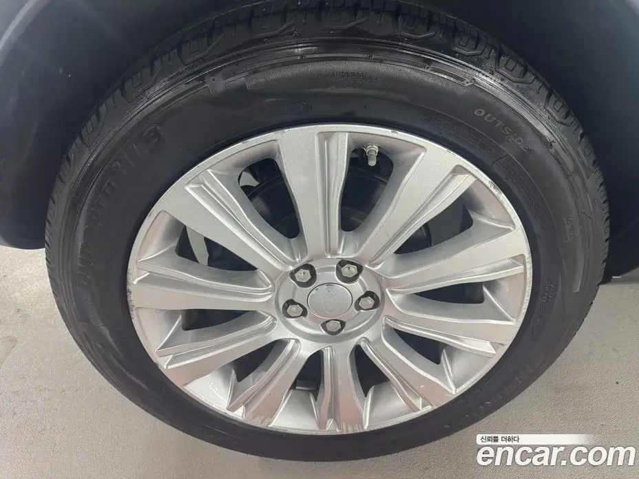 Land Rover Range Rover Evoque 2015 2.0 автомат (гидро), фото 17