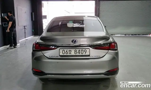 Lexus ES 2018 2.5 автомат (гидро), миниатюра 4 Lexus ES 2018 2.5 автомат (гидро), миниатюра 4