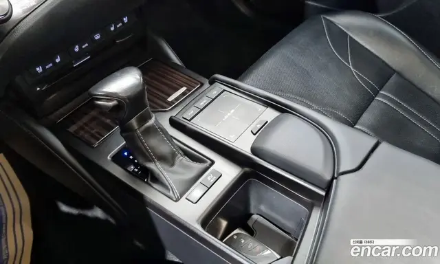Lexus ES 2018 2.5 автомат (гидро), миниатюра 9 Lexus ES 2018 2.5 автомат (гидро), миниатюра 9