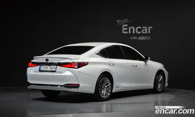 Lexus ES 2018 2.5 автомат (гидро), миниатюра 2 Lexus ES 2018 2.5 автомат (гидро), миниатюра 2