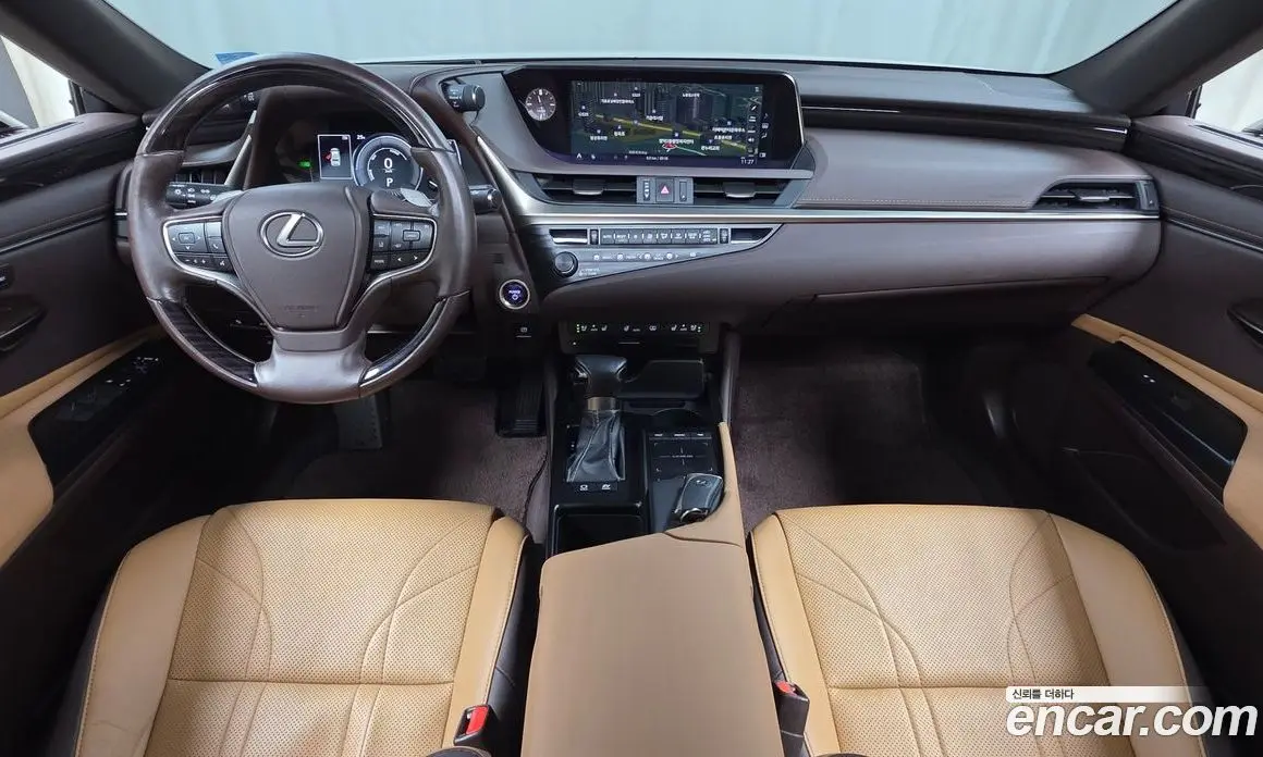 Lexus ES 2018 2.5 автомат (гидро), фото 7 Lexus ES 2018 2.5 автомат (гидро), фото 7