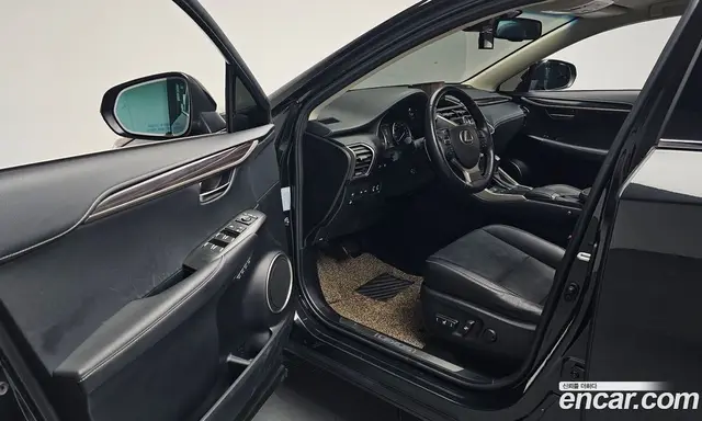 Lexus NX 2019 2.5 автомат (гидро), миниатюра 12