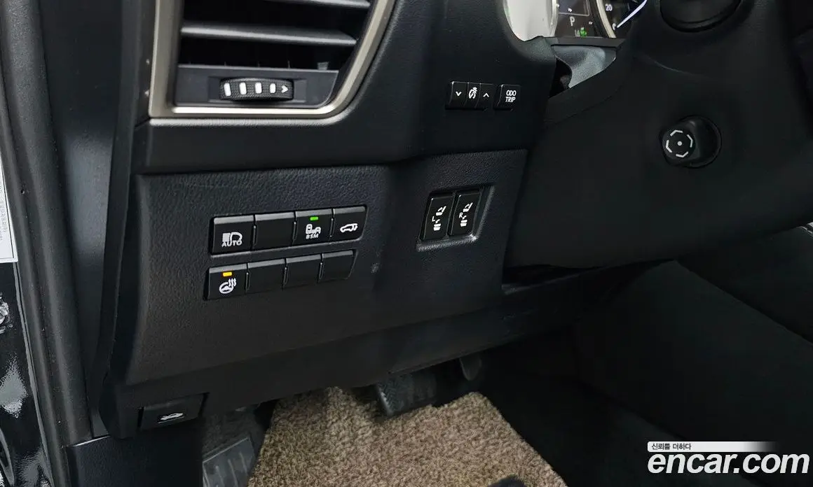 Lexus NX 2019 2.5 автомат (гидро), фото 23 Lexus NX 2019 2.5 автомат (гидро), фото 23
