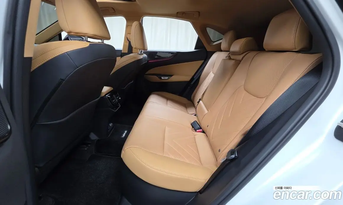Lexus NX 2024 2.5 автомат (гидро), фото 17 Lexus NX 2024 2.5 автомат (гидро), фото 17