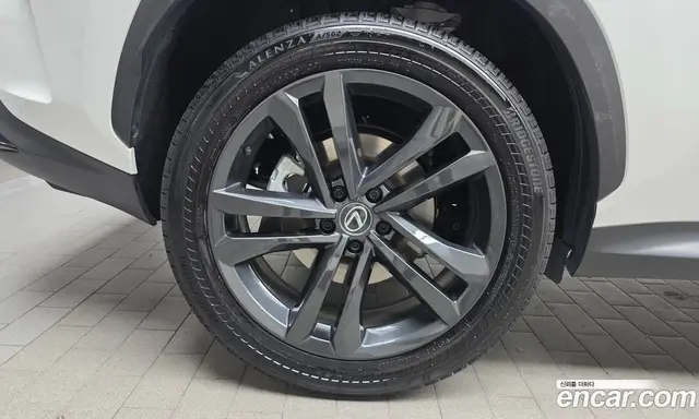 Lexus NX 2024 2.5 автомат (гидро), миниатюра 4 Lexus NX 2024 2.5 автомат (гидро), миниатюра 4