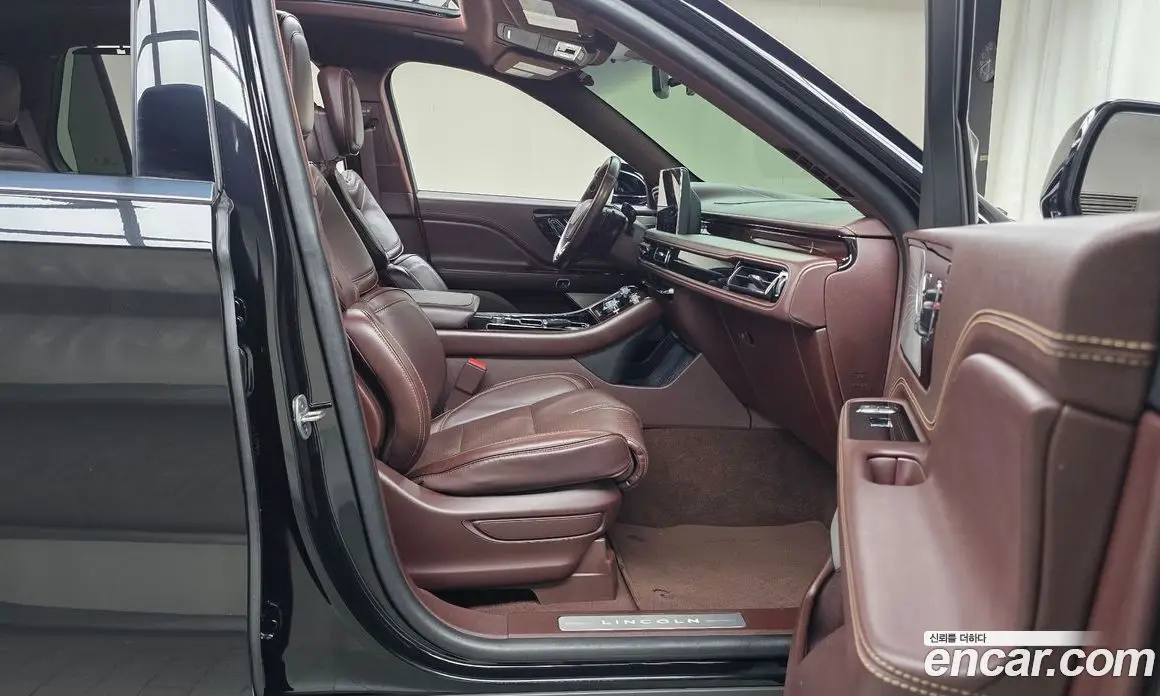 Lincoln Aviator 2023 3.0 автомат (гидро), фото 16 Lincoln Aviator 2023 3.0 автомат (гидро), фото 16